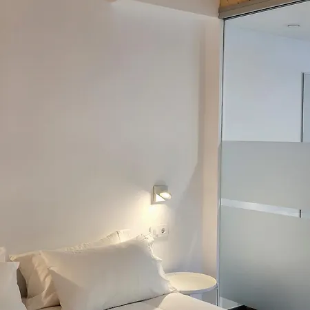 Maison Laida *